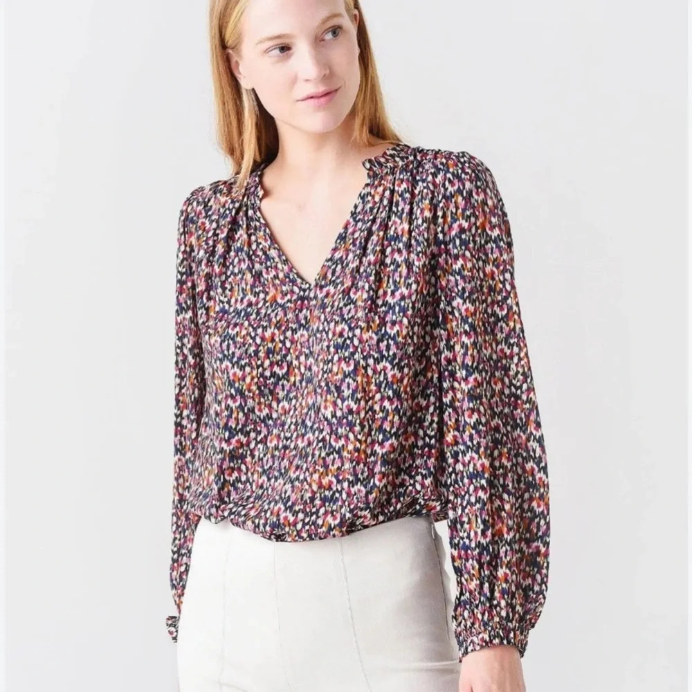 Premise Colorful V-Neck Long Sleeve Blouse NWT Small